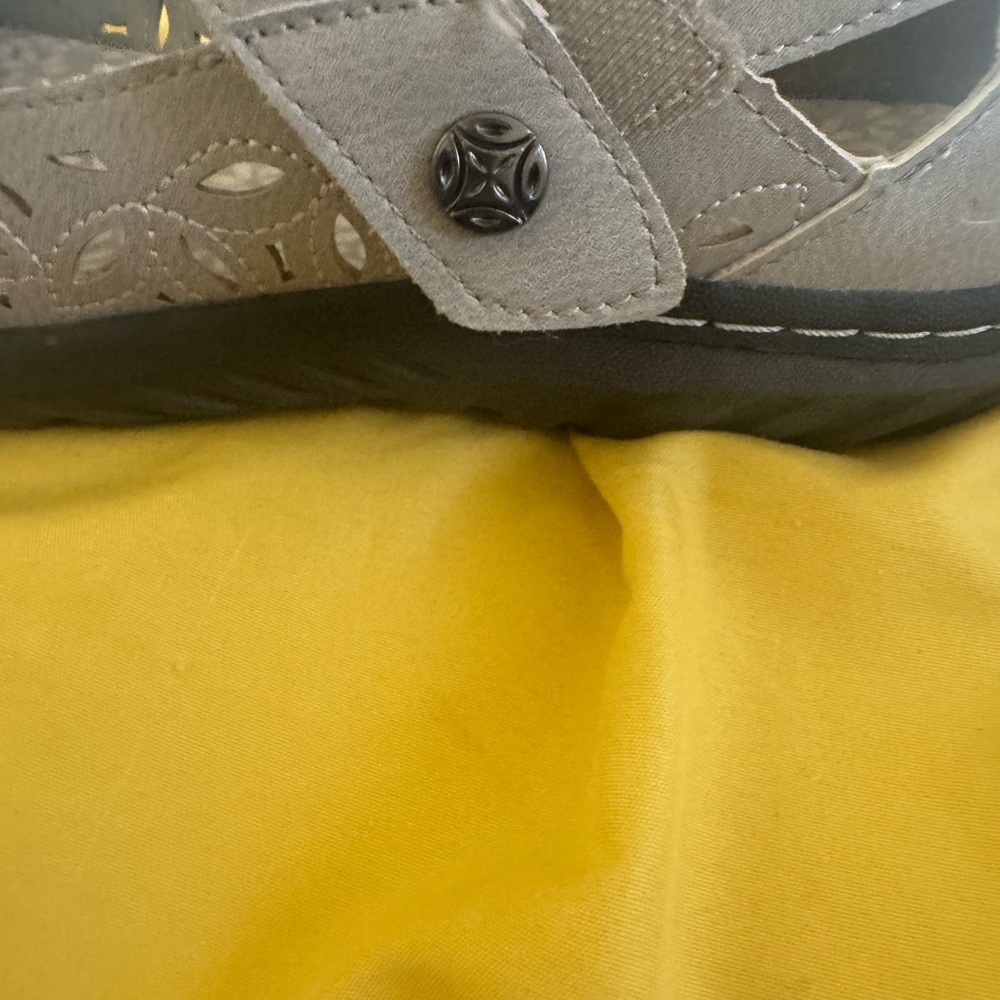 JBU Beige Athletic Shoes